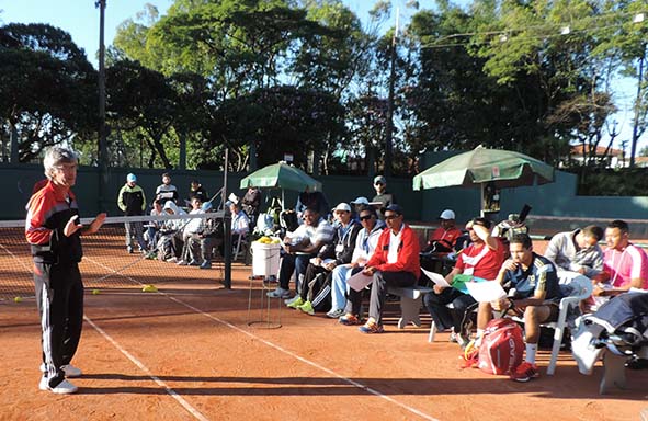 Sírio sedia Curso de Capacitação Programa de Treinamento de Jogadores Avançados