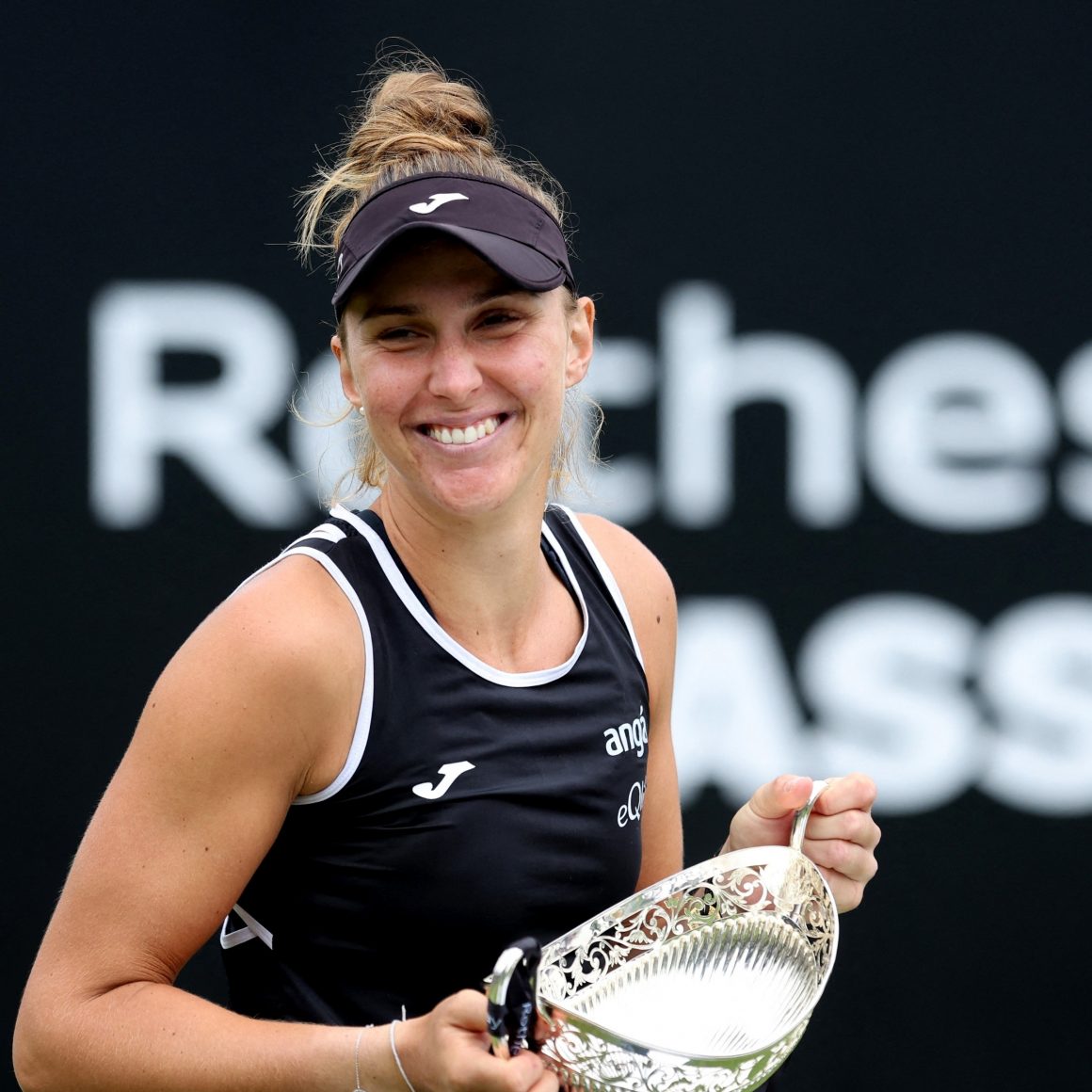 Bia Haddad vence prêmio inédito da WTA