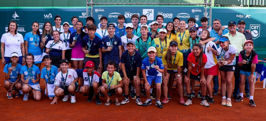 Tenistas paulistas conseguem ótimas campanhas na chave G1+ do Brasileirão Tenistas paulistas conseguem ótimas campanhas na chave G1+ do Brasileirão