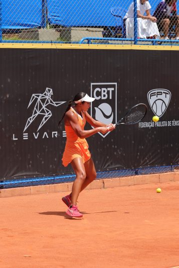 Brasileiros decidem títulos das categorias 14 e 16 anos do 56º Banana Bowl em Rio Preto