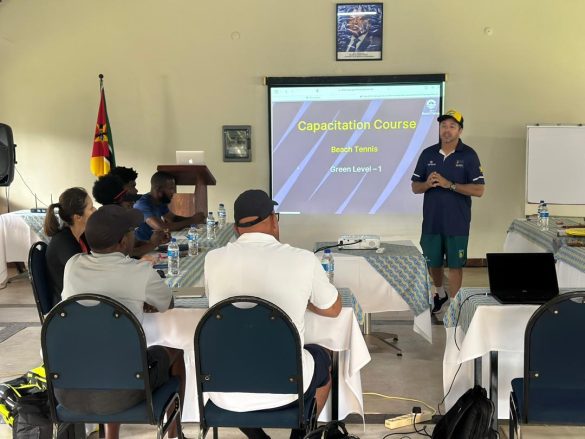 World Tennis retoma cursos internacionais de capacitação para treinadores de Beach Tennis em São Paulo World Tennis retoma cursos internacionais de capacitação para treinadores de Beach Tennis em São Paulo